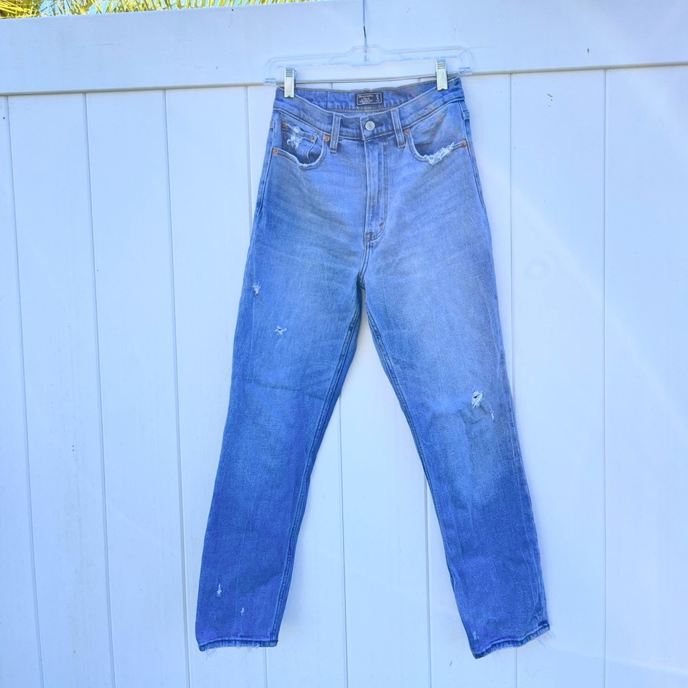 Abercrombie Ultra High Rise Mom Jeans